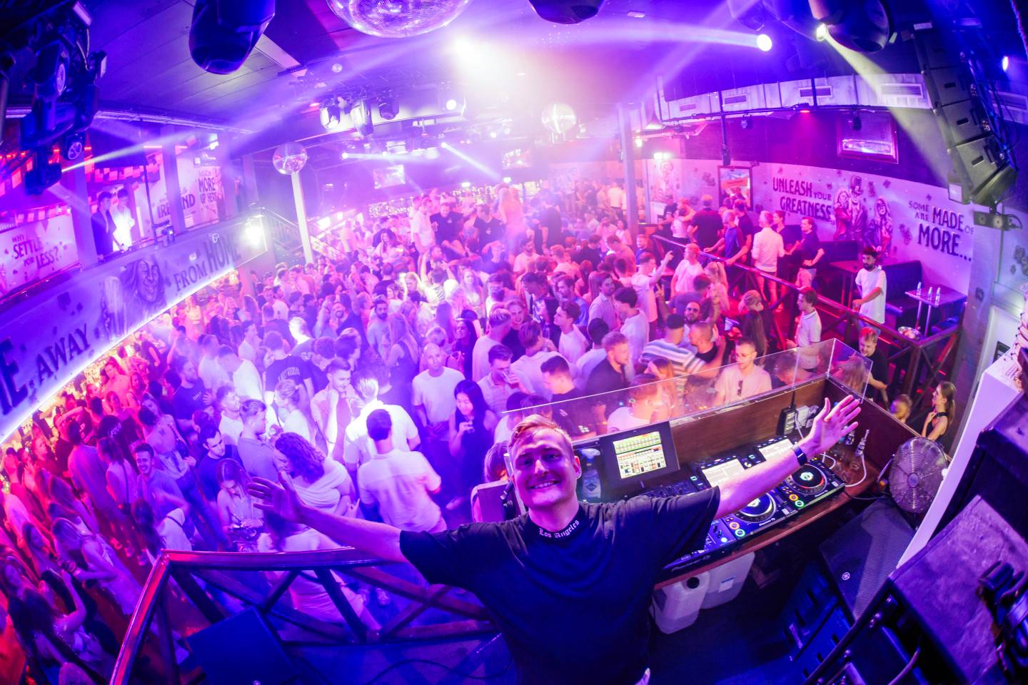 Old Irish Pub_Damhuskroen_74.jpg